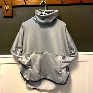 The North Face Grey Turtleneck oversized sweatshirt s/m